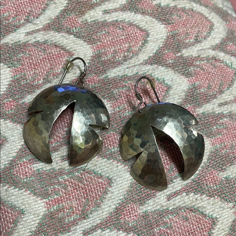 Modern sterling Silver Curved leaf drop Earrings